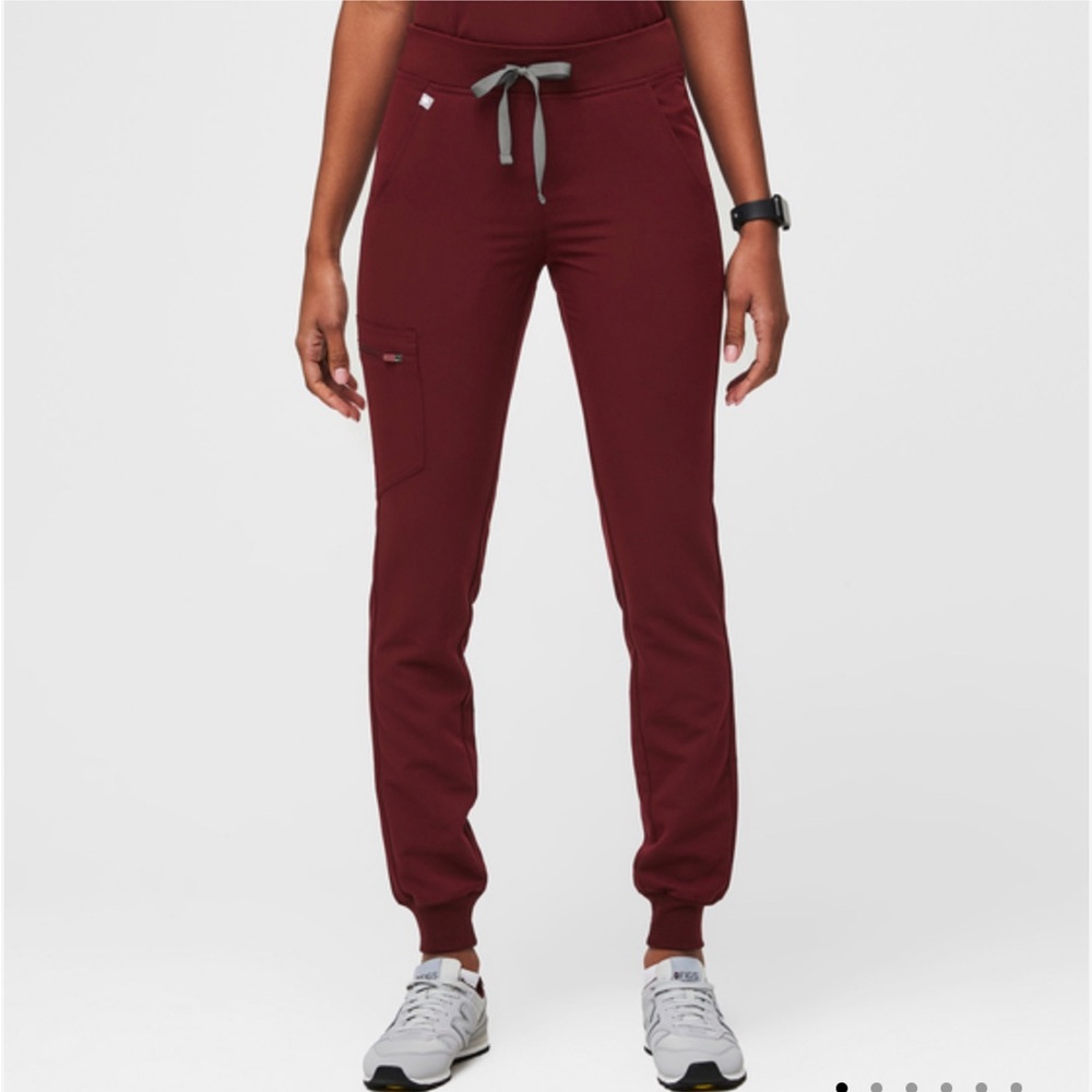 Figs Scrubs Zamora Joggers - burgundy